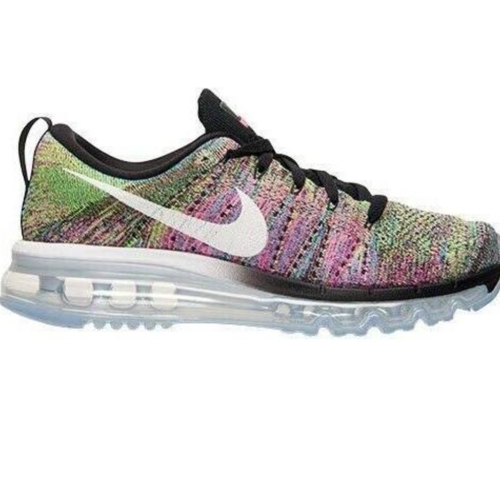 NIKE | Women's Multi-Colored Flyknit Max!
